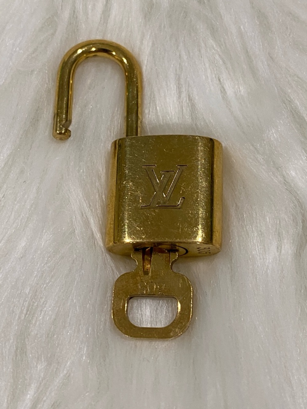 Louis Vuitton Gold-tone Padlocku and Key Set #305